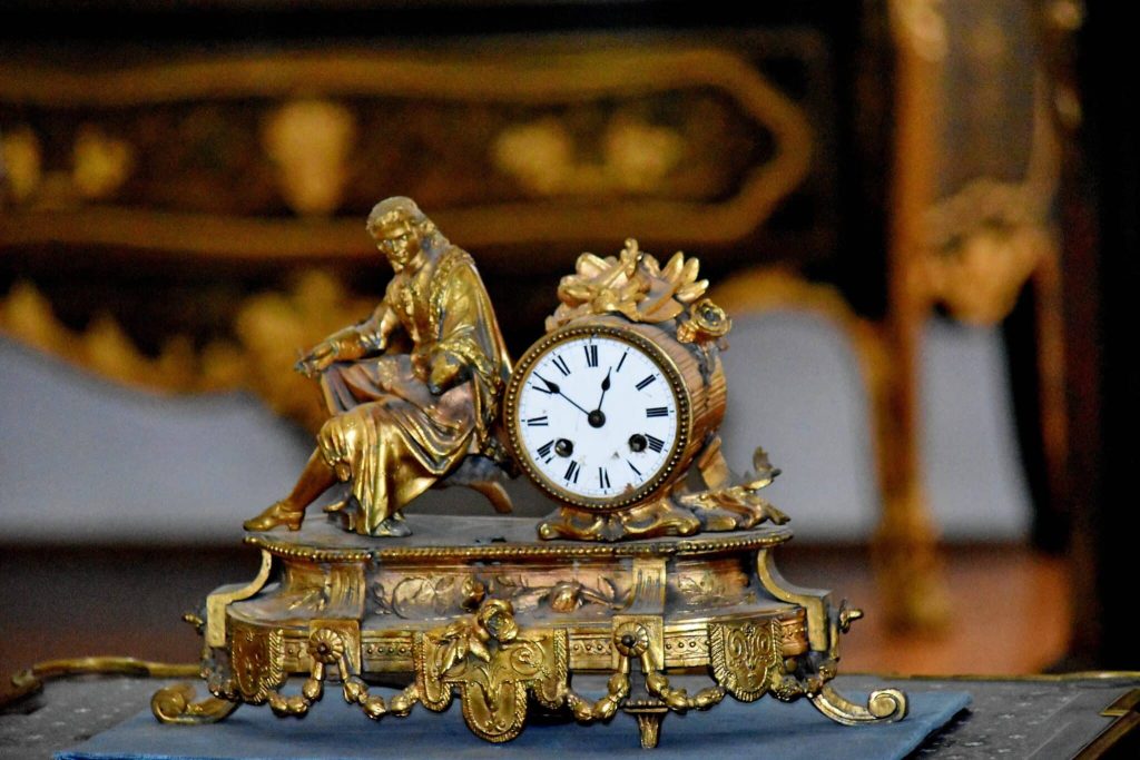 Antique-Boutique-2048x1365